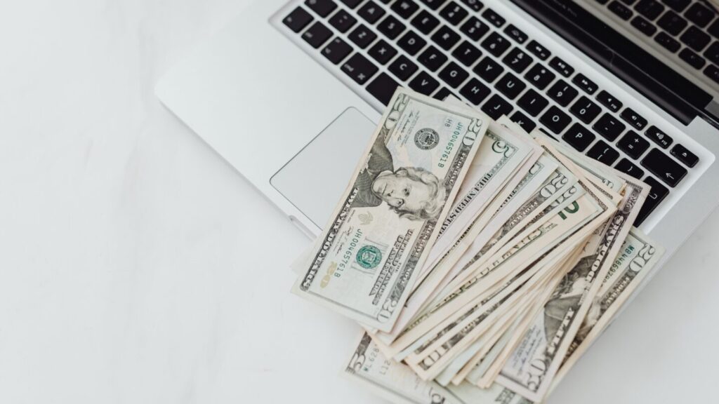 startupwise-side-hustles-while-building-a-startup